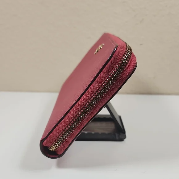 Tory Burch Rose Women's Zippy Wallet - Picture 4 of 10